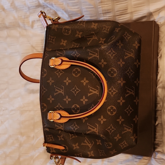 Louis Vuitton Turenne Authenticated by poshmark! - Picture 9 of 17
